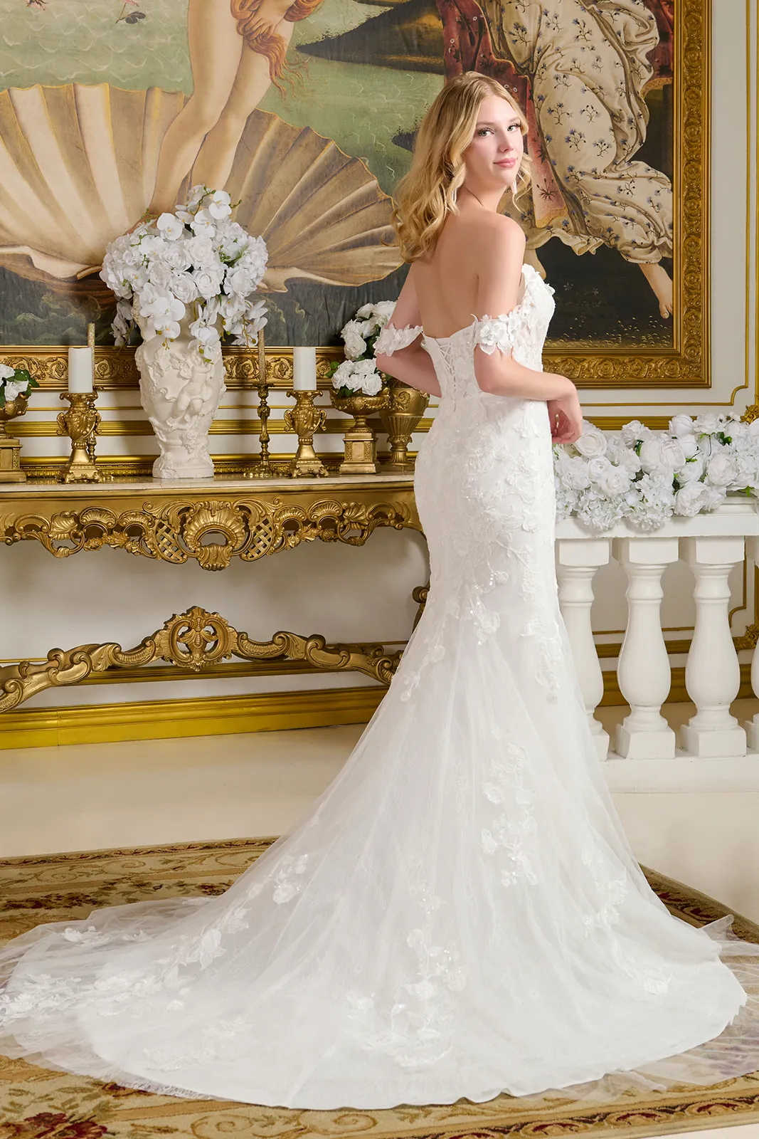 Long Bridal 3D Floral Applique Wedding Dress - Primitiveus